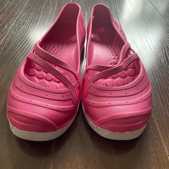 Avon Lightweight Girly Flat Shoes Pink size 8 NWOT - Picture 2 of 11